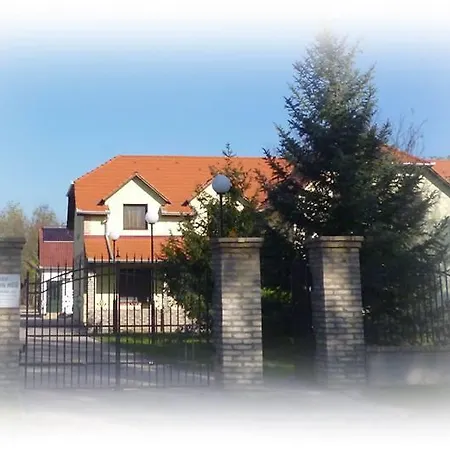 Oda ve Kahvaltı Kiraly Lovastanya Panzio Janoshalma