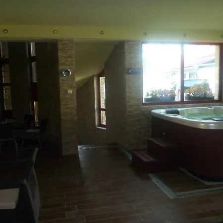 Kiraly Lovastanya Panzio Bed & Breakfast Janoshalma
