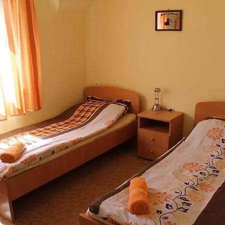 Oda ve Kahvaltı Kiraly Lovastanya Panzio